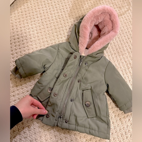NEW Gymboree Baby Girl’s Soft Faux Fur Parka - Picture 4 of 6